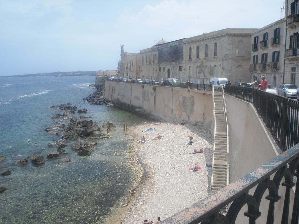Sanmartinoortigia Apartments Сиракуза Екстериор снимка